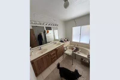 19536 Valle Vista Road, Phelan, CA 92301 - Photo 12