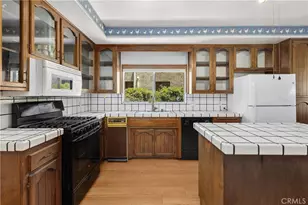 3892 Oakwood Pl, Riverside, CA 92506 - Photo 12
