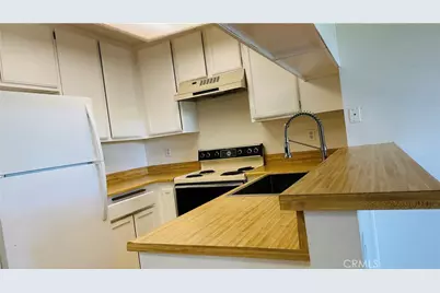 18242 Parkview #106, Huntington Beach, CA 92648 - Photo 8