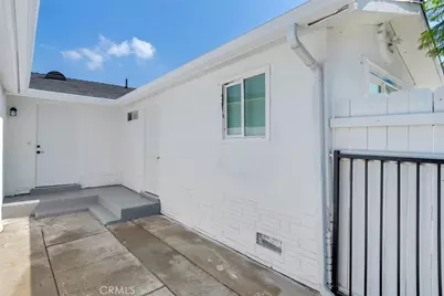 1143 E 106th Street, Los Angeles, CA 90002 - Photo 2