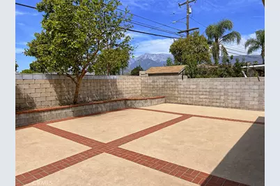 8340 Pampas, Fontana, CA 92335 - Photo 18