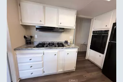 2205 W Acacia #200, Hemet, CA 92545 - Photo 4