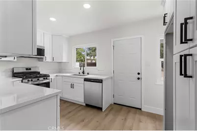 736 N Walnut, San Dimas, CA 91773 - Photo 18