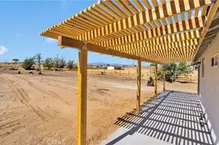13237 Aster, Victorville, CA 92392 - Photo 10