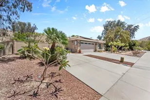 65128 Blue Sky, Desert Hot Springs, CA 92240 - Photo 4