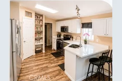 989 Bettina, San Jacinto, CA 92582 - Photo 2