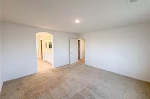 15110 Paseo Verde Pl, Victorville, CA 92394 - Photo 4