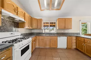 11906 Apatite Ave, Hesperia, CA 92345 - Photo 26