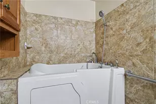 15412 Pine Ave, Fontana, CA 92335 - Photo 10