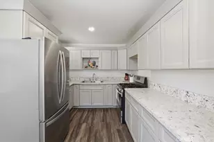 19014 Mindanao St, Bloomington, CA 92316 - Photo 16