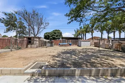 19014 Mindanao Street, Bloomington, CA 92316 - Photo 34