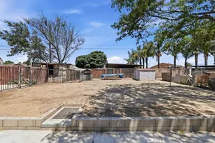 19014 Mindanao St, Bloomington, CA 92316 - Photo 34