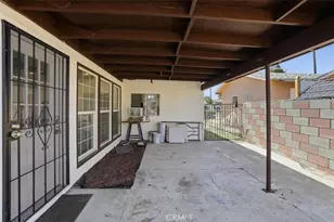 19014 Mindanao St, Bloomington, CA 92316 - Photo 30