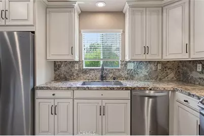 11267 Daylilly, Fontana, CA 92337 - Photo 6