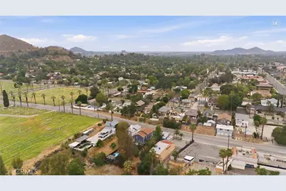 4212 14th Street, Riverside, CA 92501 - Photo 32