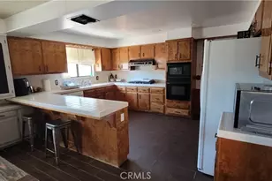 26820 Oxford Ct, Hemet, CA 92544 - Photo 8