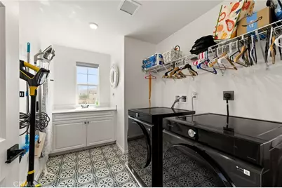 22641 Spotted Fox, Nuevo, CA 92567 - Photo 16