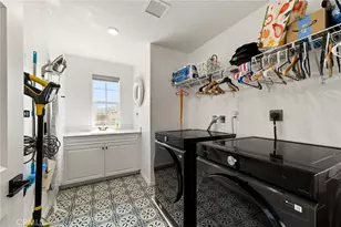 22641 Spotted Fox, Nuevo, CA 92567 - Photo 16
