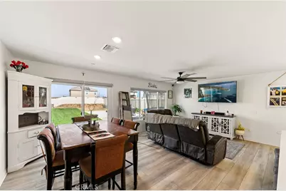22641 Spotted Fox, Nuevo, CA 92567 - Photo 10