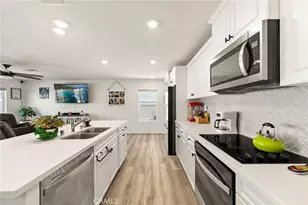 22641 Spotted Fox, Nuevo, CA 92567 - Photo 8