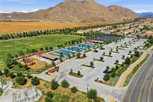 28382 Beacon Bay Cir, Menifee, CA 92585 - Photo 30
