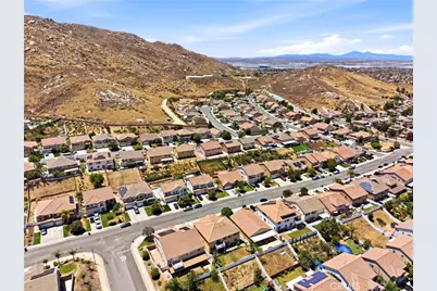 26894 Cimarron Canyon, Moreno Valley, CA 92555 - Photo 38
