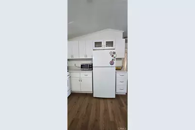 1461 W Mission Boulevard, Pomona, CA 91766 - Photo 8