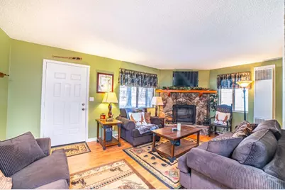 936 D Lane, Big Bear City, CA 92314 - Photo 2