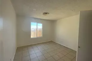 9389 N Loop Blvd, California City, CA 93505 - Photo 6