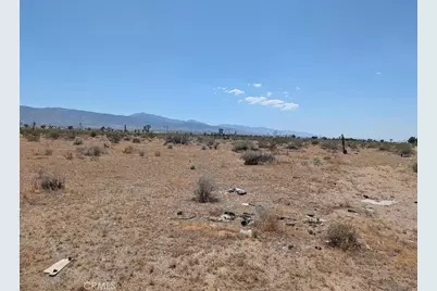 7 Dos Palmas, Pinon Hills, CA 92372 - Photo 1