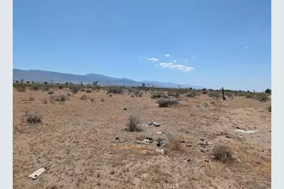 5 Dos Palmas, Pinon Hills, CA 92372 - Photo 4