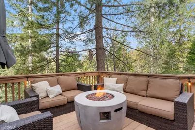 269 Massive, Lake Arrowhead, CA 92352 - Photo 18