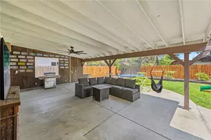 4869 Serrano Pl, Riverside, CA 92504 - Photo 32