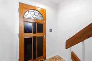 871 S Lucerne, Los Angeles, CA 90005 - Photo 2