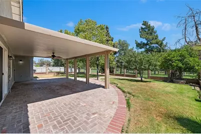 7296 Linares, Jurupa Valley, CA 92509 - Photo 34
