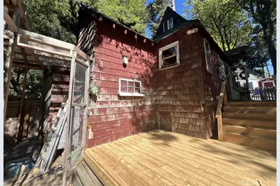 31979 Encina, Running Springs, CA 92382 - Photo 2