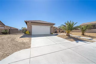 13427 Cypress, Victorville, CA 92395 - Photo 36