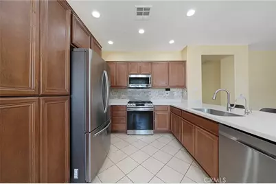 13427 Cypress, Victorville, CA 92395 - Photo 2