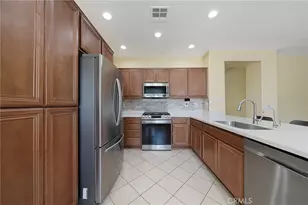 13427 Cypress, Victorville, CA 92395 - Photo 2