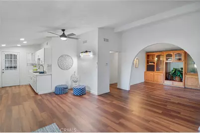 126 N Cota, Corona, CA 92882 - Photo 6