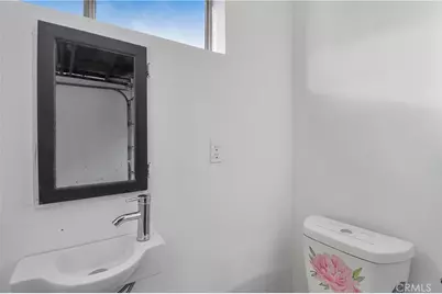 126 N Cota, Corona, CA 92882 - Photo 30