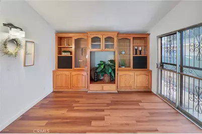 126 N Cota, Corona, CA 92882 - Photo 10