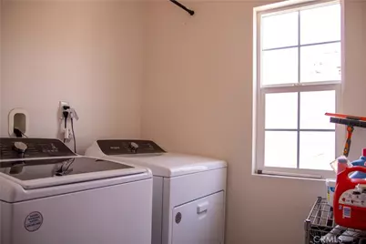 1766 Park Place, Riverside, CA 92501 - Photo 18