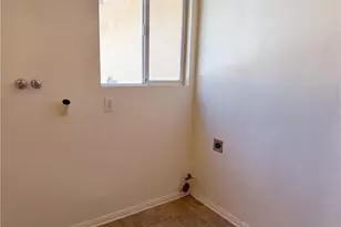 15358 Lookout, Apple Valley, CA 92307 - Photo 12
