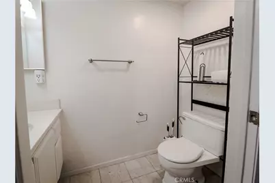 2264 Rose Avenue, Signal Hill, CA 90755 - Photo 10