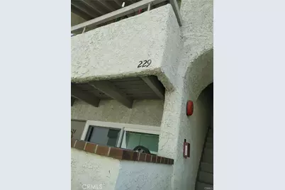 25011 Peachland Avenue #229, Newhall, CA 91321 - Photo 2