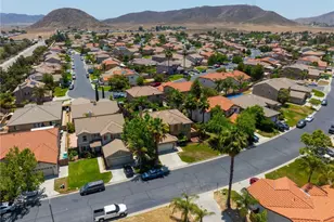7579 Isla, Hemet, CA 92545 - Photo 38