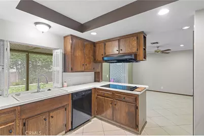 26433 Chestnut Drive, Hemet, CA 92544 - Photo 10