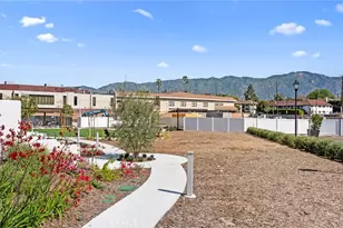 106 Sorrel Ct, Burbank, CA 91506 - Photo 4