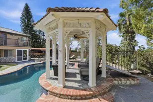 1210 Versailles, Riverside, CA 92506 - Photo 4